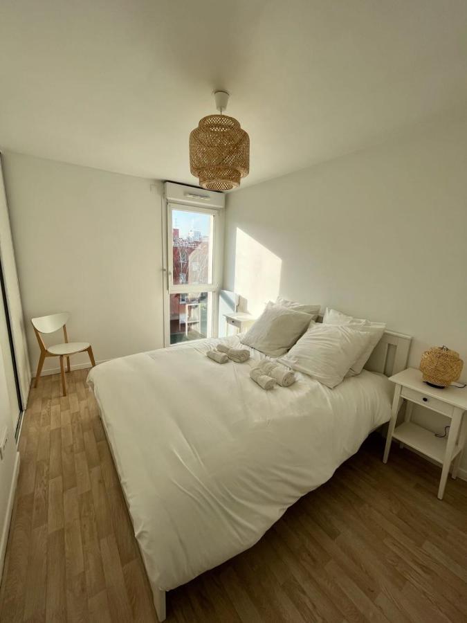 Modern And Bright Apartment Near Paris ลา คูร์เนิฟ ภายนอก รูปภาพ