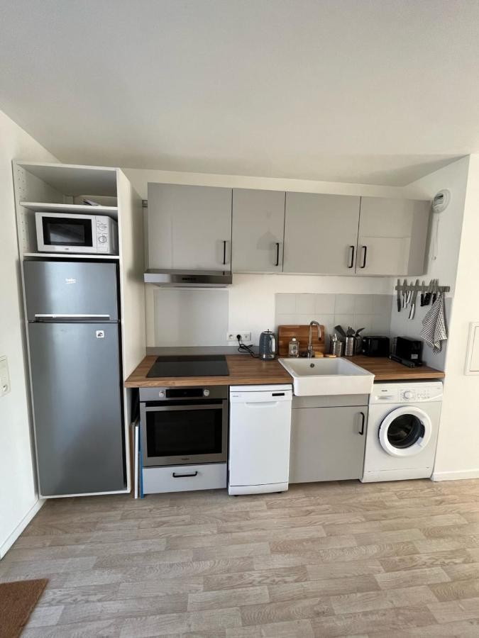 Modern And Bright Apartment Near Paris ลา คูร์เนิฟ ภายนอก รูปภาพ