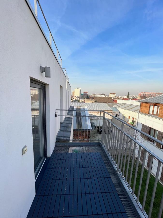 Modern And Bright Apartment Near Paris ลา คูร์เนิฟ ภายนอก รูปภาพ